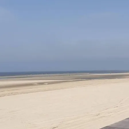 Joli Studio Hyper Centre & Plage, Tres Lumineux! *