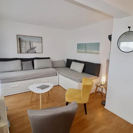 Joli Studio Hyper Centre & Plage, Tres Lumineux! Apartment *