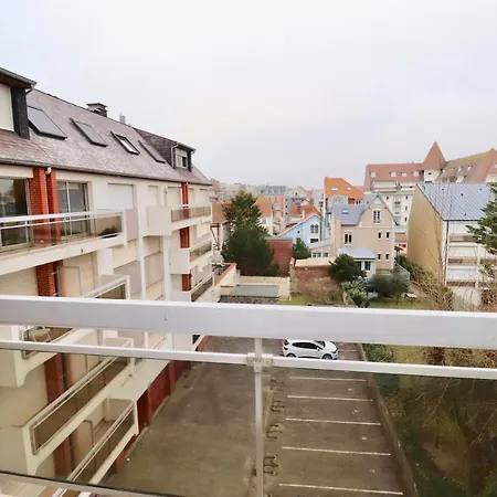 Joli Studio Hyper Centre & Plage, Tres Lumineux! Apartment *
